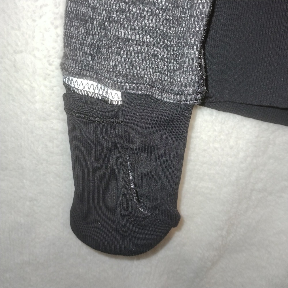Lululemon 6 Base Runner 1/2 Zip Heathered Charcoal Gray Black Thumb Holes L-Slv - Picture 8 of 13